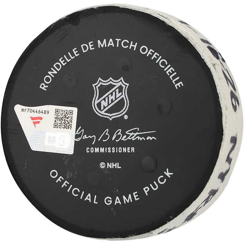 Rondelle de but utilisée par Noah Laba (New York Rangers) contre les Sénateurs d'Ottawa le 14 janvier 2026
