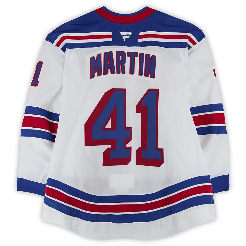 Maillot blanc n° 41 porté par Spencer Martin des Rangers de New York lors de la saison 2025-2026 de la LNH (série 3).