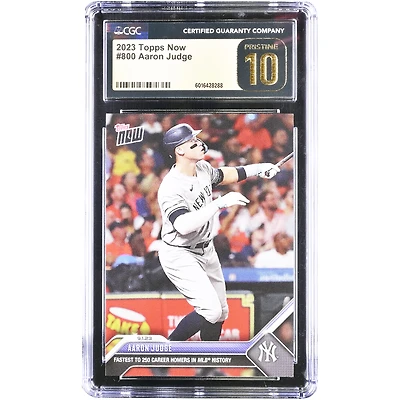 Carte Topps Now 2023 d'Aaron Judge, Yankees de New York, joueur le plus rapide à atteindre 250 coups de circuit en carrière dans l'histoire de la MLB, n° 800, authentifiée CGC, état impeccable (10/10).