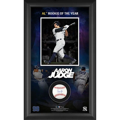 Aaron Judge, joueur des Yankees de New York, élu recrue de l'année, sous cadre photo avec autographe et collage.