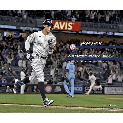 Photo non signée du premier coup de circuit victorieux en carrière d'Aaron Judge, Yankees New York