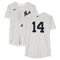 Maillot Nike blanc à fines rayures n° 14 porté par Amed Rosario des Yankees de New York contre les Blue Jays de Toronto le 8 octobre 2025 - Match 4 de la série de division de la Ligue américaine