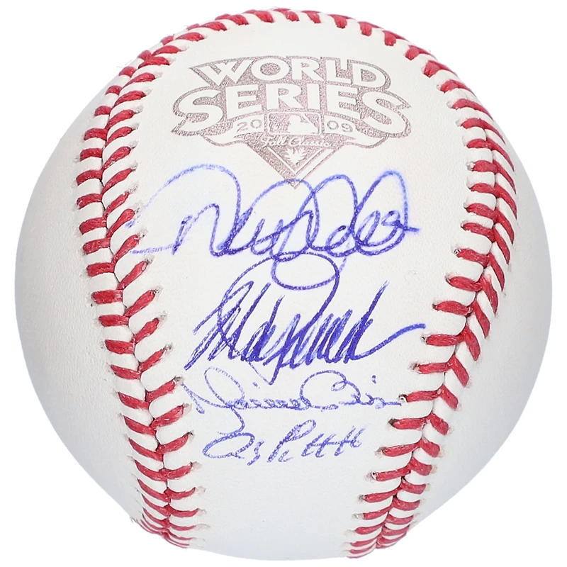 Balle de baseball autographiée par Andy Pettitte, Derek Jeter, Jorge Posada et Mariano Rivera, des Yankees de New York, avec le logo des Séries mondiales de 2009.