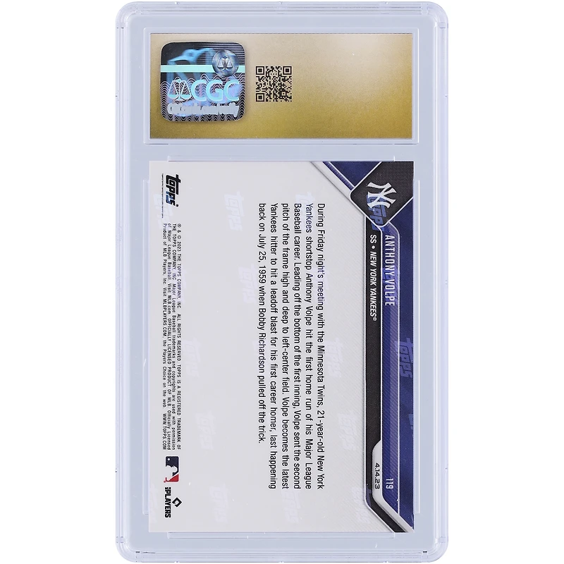 Anthony Volpe, des Yankees de New York, frappe son premier coup de circuit en MLB en première manche. Carte recrue authentique et vierge de 10 points de la CGC n° 119.