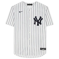 Maillot réplique Nike blanc autographié par Anthony Volpe des Yankees de New York avec inscription « Go Yankees »