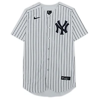 Maillot réplique blanc Nike autographié par Anthony Volpe des Yankees de New York avec inscription « Débuts en MLB le 30/03/2023 ».