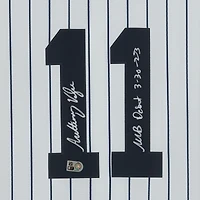 Maillot réplique blanc Nike autographié par Anthony Volpe des Yankees de New York avec inscription « Débuts en MLB le 30/03/2023 ».