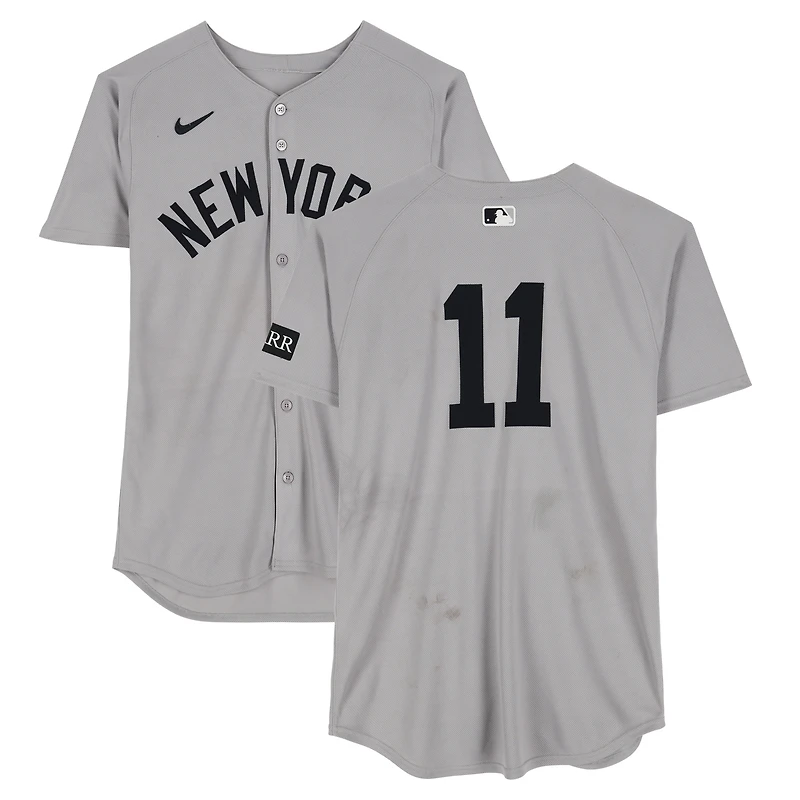 Maillot gris n° 11 des Yankees de New York, Anthony Volpe, utilisé lors du match contre les Rangers du Texas, le 6 août 2025