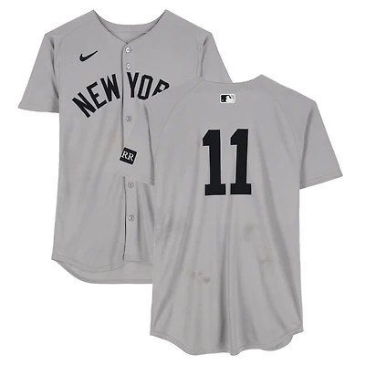 Maillot gris n° 11 des Yankees de New York, Anthony Volpe, utilisé lors du match contre les Rangers du Texas, le 6 août 2025