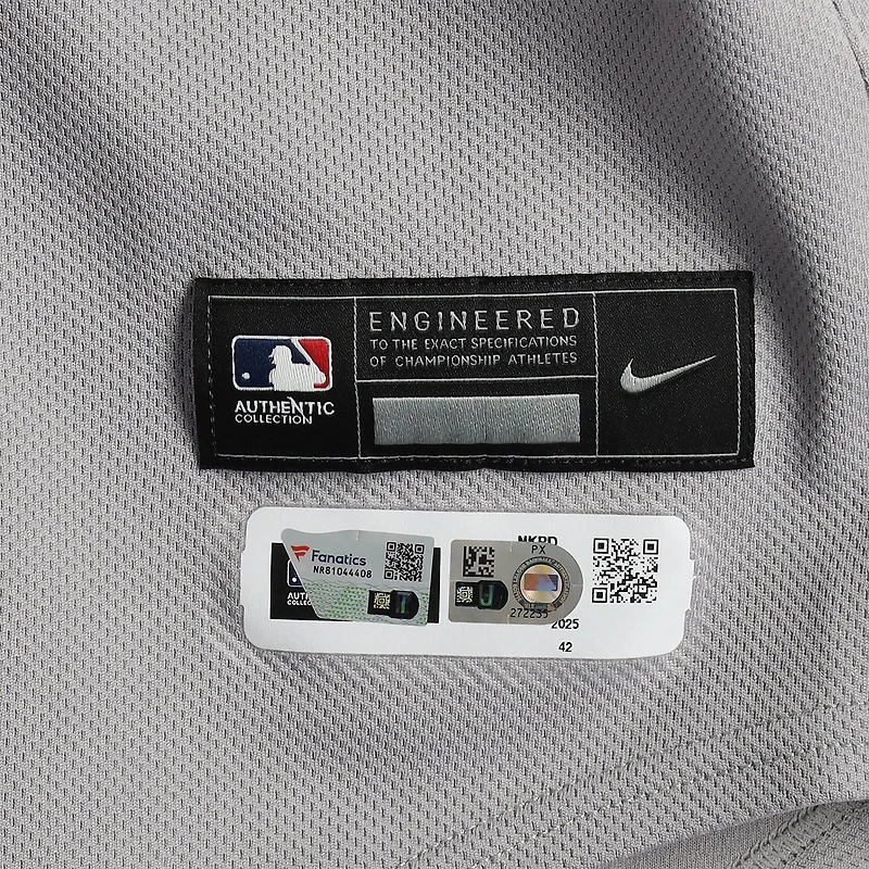 Maillot Nike gris n° 11 des Yankees de New York, Anthony Volpe, utilisé lors du match contre les Mets de New York, le 6 juillet 2025