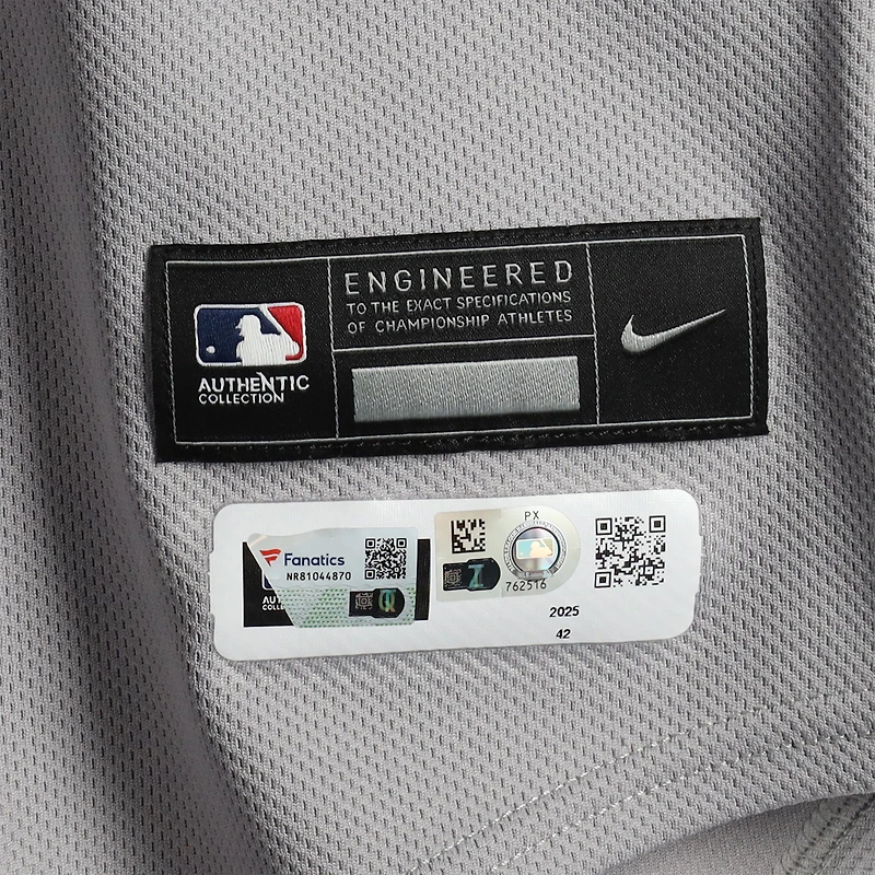 Maillot Nike gris n° 11 d'Anthony Volpe, utilisé par les Yankees de New York, lors du match contre les Blue Jays de Toronto le 23 juillet 2025 : 1-2, HR, RBI, R