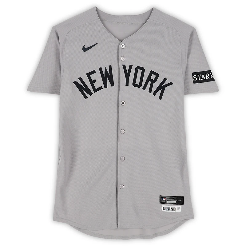 Maillot gris Nike porté par Anthony Volpe (New York Yankees) lors du match n° 11 contre les Blue Jays de Toronto le 4 octobre 2025 - 1er match de la série de division de la Ligue américaine