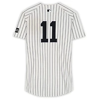 Maillot blanc à rayures fines n° 11 des Yankees de New York, Anthony Volpe, utilisé lors du match contre les Twins du Minnesota, le 13 août 2025.