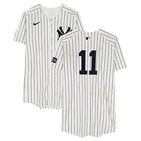 Maillot Nike blanc à rayures fines Anthony Volpe des Yankees de New York, numéro 11 , utilisé lors du match contre les Orioles de Baltimore, le 28 septembre 2025.