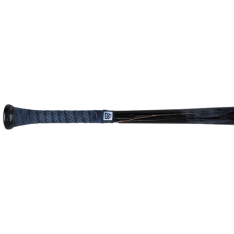 Bâton cassé Louisville Slugger beige et noir autographié par Austin Wells, utilisé lors d'un match des Yankees de New York contre les Orioles de Baltimore le 30 avril 2025.