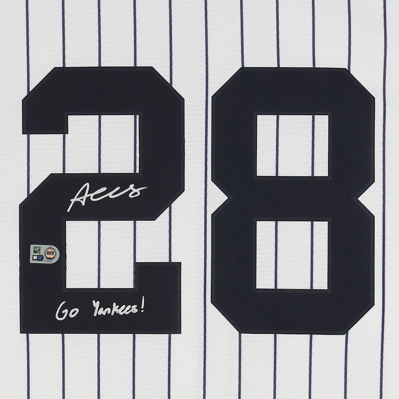 Maillot réplique blanc Nike autographié par Austin Wells des Yankees de New York avec inscription « Allez les Yankees ! »