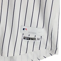 Maillot Nike blanc à fines rayures n° 28 porté par Austin Wells des Yankees de New York contre les Blue Jays de Toronto le 8 octobre 2025 - Match 4 de la série de division de la Ligue américaine
