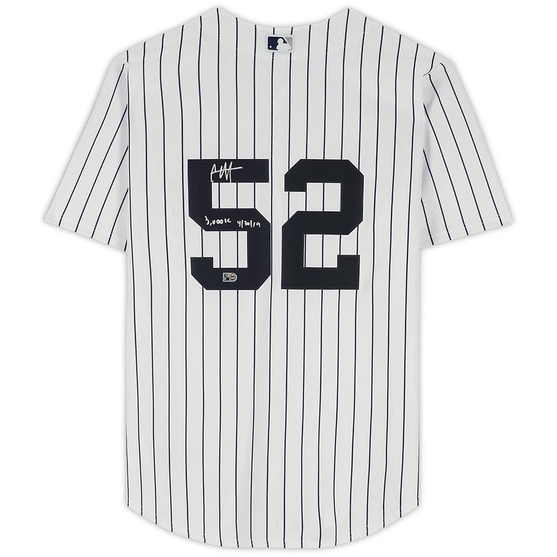 Maillot réplique blanc Nike autographié par CC Sabathia des Yankees de New York avec inscription « 3 000 000 4/30/19 ».