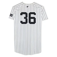 Maillot à rayures blanches #36 des Yankees de New York, utilisé lors du match contre les Orioles de Baltimore le 21 juin 2025 - 7 manches, 5 retraits au bâton, victoire. Maillot Clarke Schmidt des Yankees de New York, numéro 45840, numéro 2.