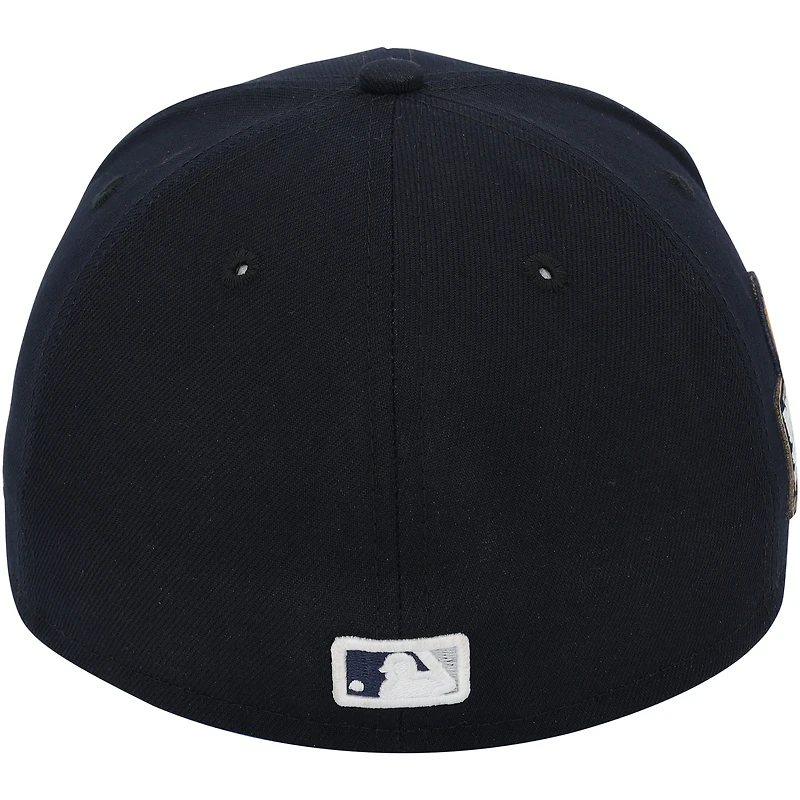 Casquette New Era bleu marine portée par Clay Holmes des Yankees de New York lors du match contre les Dodgers de Los Angeles le 30 octobre 2024 - 5e match des World Series