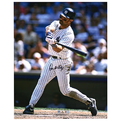 Photo dédicacée de Don Mattingly, joueur des Yankees de New York, représentant son swing dans la zone de strike (40,6 x 50,8 cm).
