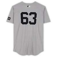 Maillot gris Nike n° 63 porté par Fernando Cruz des Yankees de New York contre les Blue Jays de Toronto le 4 octobre 2025 - Match 1 de la série de division de la Ligue américaine