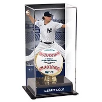 Vitrine de présentation des gants dorés des Yankees de New York de Gerrit Cole avec image