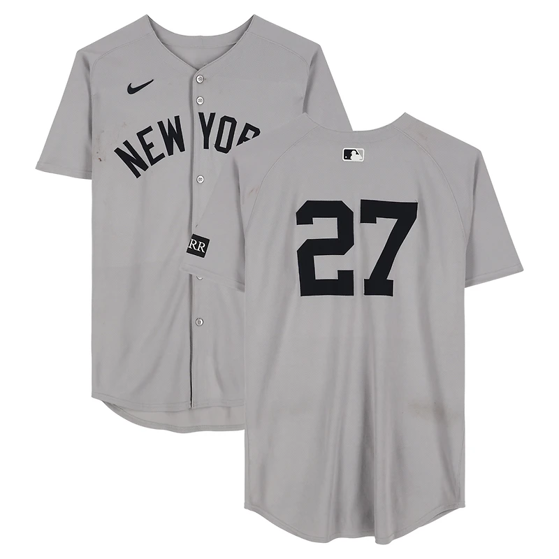Maillot Nike gris n° 27 de Giancarlo Stanton, porté par les Yankees de New York lors du match contre les Astros de Houston, le 4 septembre 2025