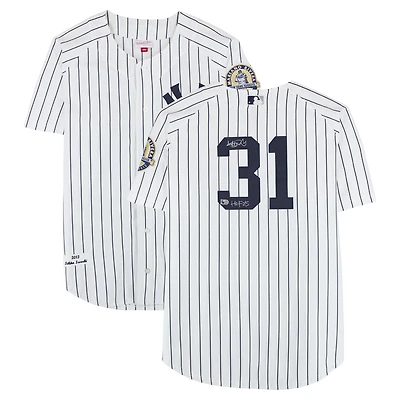 Maillot authentique Mitchell & Ness blanc autographié par Ichiro Suzuki, des Yankees de New York, avec inscription « HOF 2025 ».