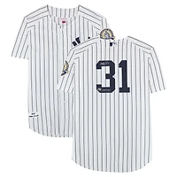 Maillot authentique Mitchell & Ness blanc autographié par Ichiro Suzuki, des Yankees de New York, avec inscription « HOF 2025 ».