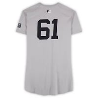 Maillot gris n°61 de Jake Cousins ​​pour les Yankees de New York lors du match des World Series contre les Dodgers de Los Angeles le 25 octobre 2024