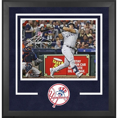 Photographie encadrée de luxe autographiée par Jasson Domínguez des Yankees de New York, 16" x 20"