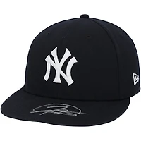Casquette New Era bleu marine autographiée portée par Jasson Domínguez (New York Yankees) lors du match contre les Phillies de Philadelphie le 27 juillet 2025 – Week-end du Temple de la renommée