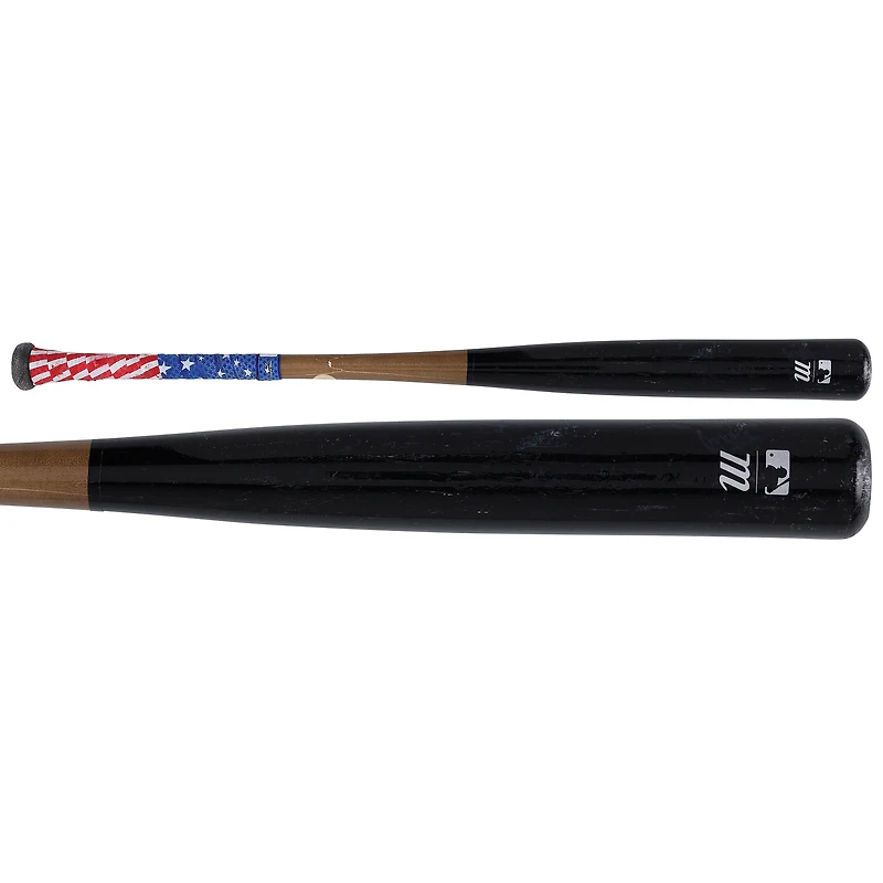Bâton Marucci noir cassé utilisé par Jasson Domínguez (New York Yankees) lors du match contre les Texas Rangers le 5 août 2025