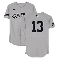 Maillot gris Nike n° 13 porté par Jazz Chisholm Jr. (New York Yankees) lors du match contre les Blue Jays de Toronto le 4 octobre 2025 - 1er match de la série de division de la Ligue américaine