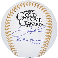 Gant de baseball doré autographié par Jose Trevino des Yankees de New York avec l'inscription « 22 AL Platinum Glove »