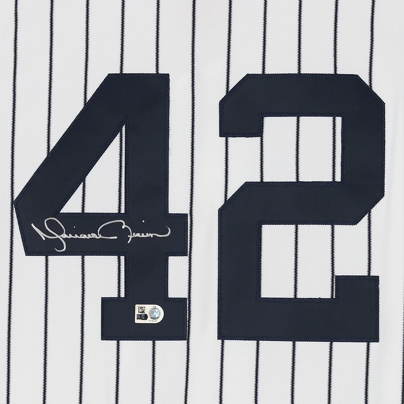 Maillot authentique Mitchell & Ness blanc autographié par Mariano Rivera des Yankees de New York (2013)