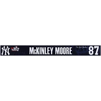 Plaque signalétique marine #87 émise par les joueurs des Yankees de New York de McKinley Moore lors de l'entraînement de printemps de la MLB 2024
