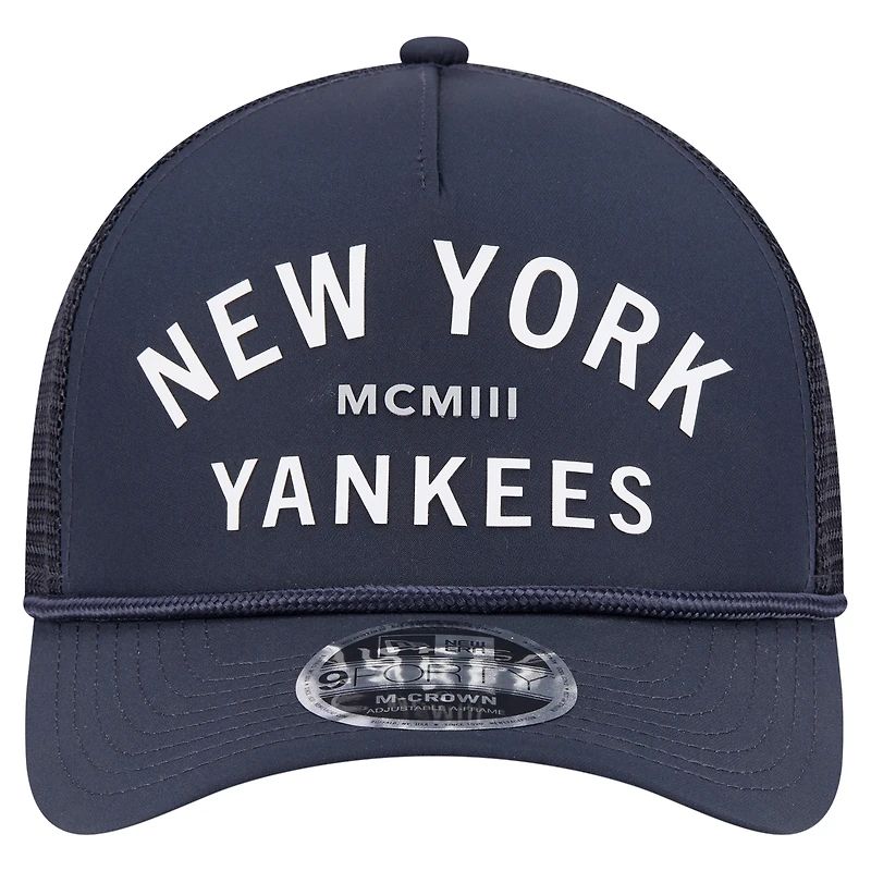 Men's New Era  Navy New York Yankees Minimalist 9FORTY A-Frame Adjustable Hat