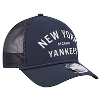 Men's New Era  Navy New York Yankees Minimalist 9FORTY A-Frame Adjustable Hat