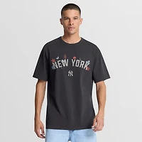 Men's Fanatics Anthracite New York Yankees Bloom​ T-Shirt