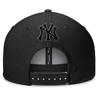Men's Fanatics  Black New York Yankees Glint Snapback Hat