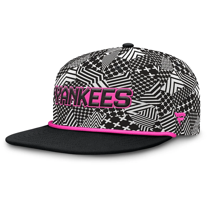 Men's Fanatics Black New York Yankees Let's Glow Moon Shot Snapback Hat