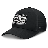 Casquette Snapback de camionneur A-Frame noire avec patch de l'équipe des New York Yankees Fanatics pour hommes