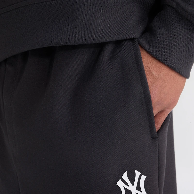 Men's Fanatics Charcoal New York Yankees Clutch Fleece Tri-Blend Joggers