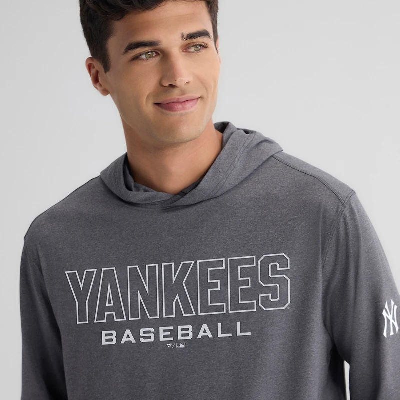 Men's Fanatics Charcoal New York Yankees Clutch Long Sleeve Hooded T-Shirt
