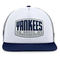 Men's Fanatics Gray/White New York Yankees Cranked Foam Front Patch Trucker Adjustable Hat