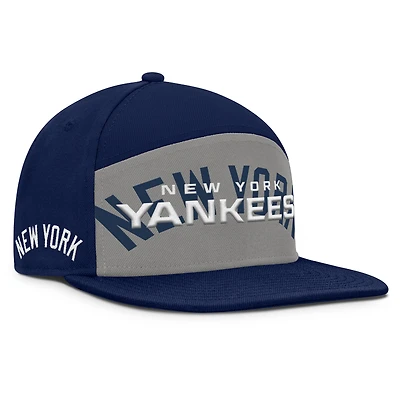 Casquette Snapback Fanatics New York Yankees Clubhouse Splitter bleu marine/gris pour homme