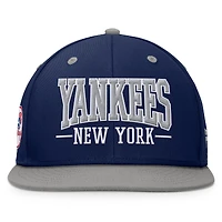Casquette Snapback Fanatics bleu marine/gris New York Yankees Fundamental Bold Snapback pour hommes