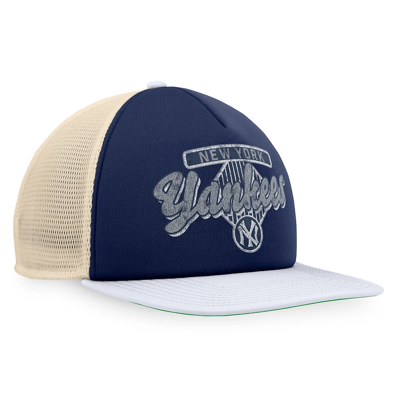 Casquette Snapback de camionneur en mousse Talley de la collection Cooperstown New York Yankees Fanatics bleu marine/blanc pour hommes